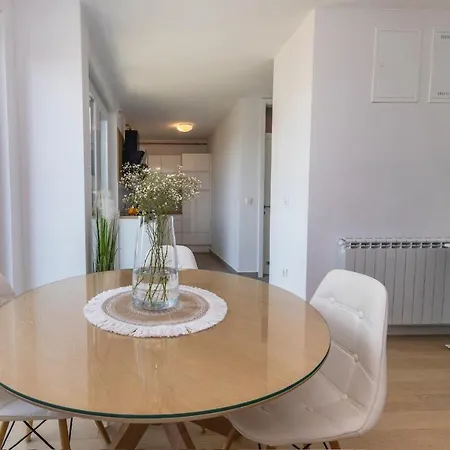 Lusea Apartman Zadar